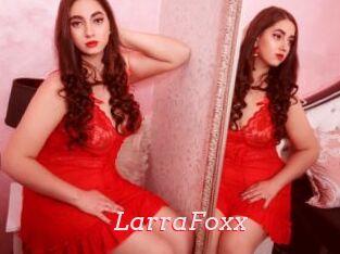 LarraFoxx