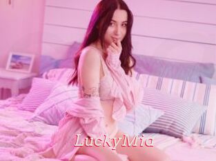 LuckyMia