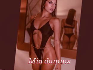 Mia_damms