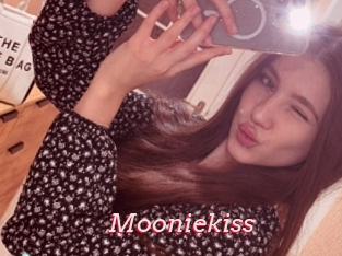 Mooniekiss