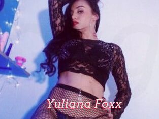 Yuliana_Foxx